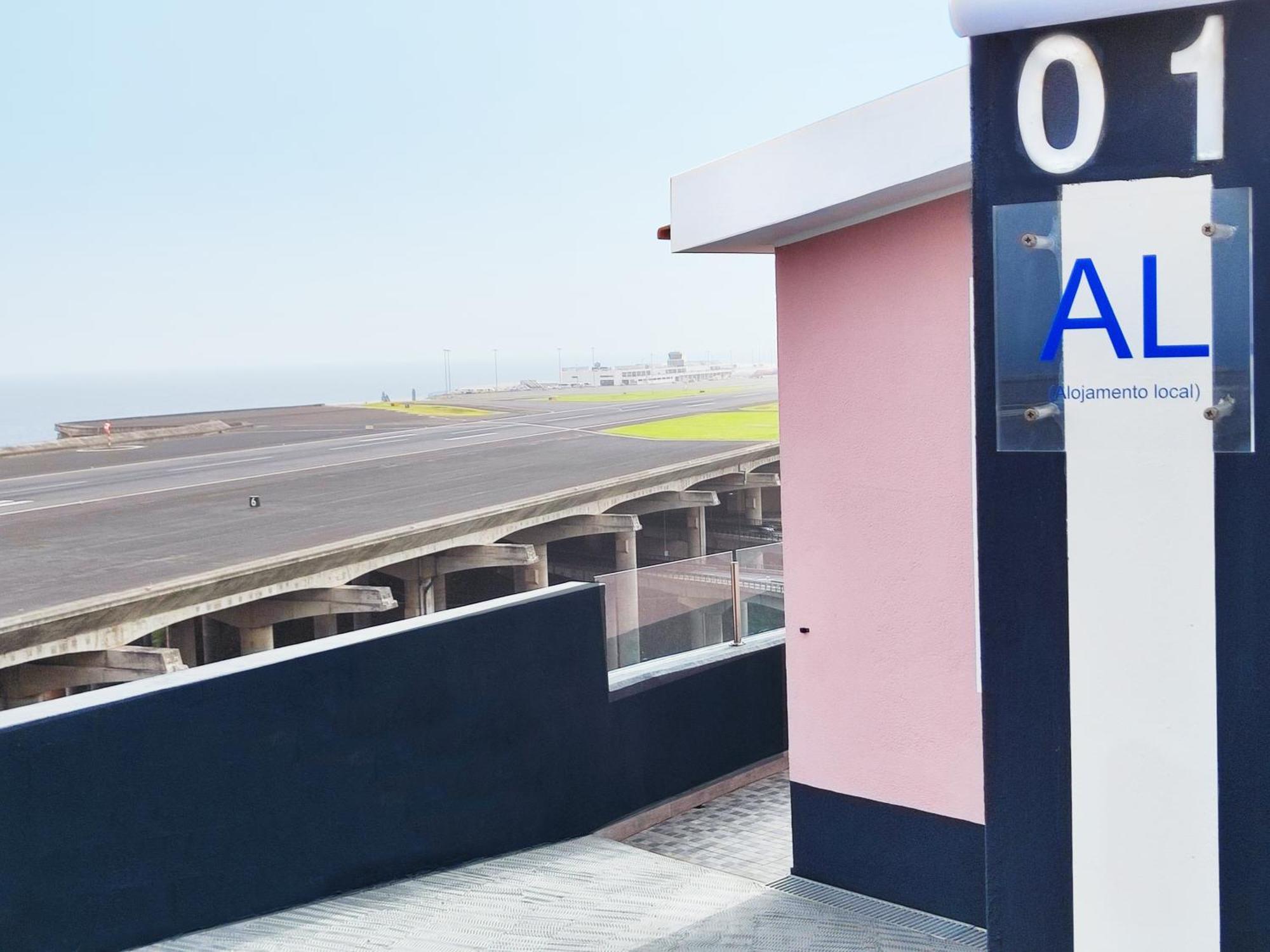 Gateone Al Airport View House Villa Machico  Exteriör bild