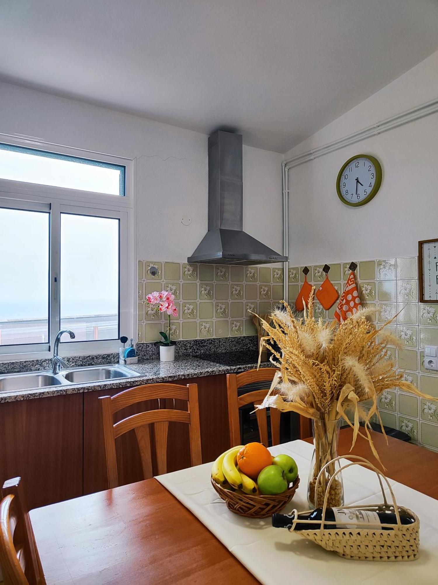 Gateone Al Airport View House Villa Machico  Exteriör bild